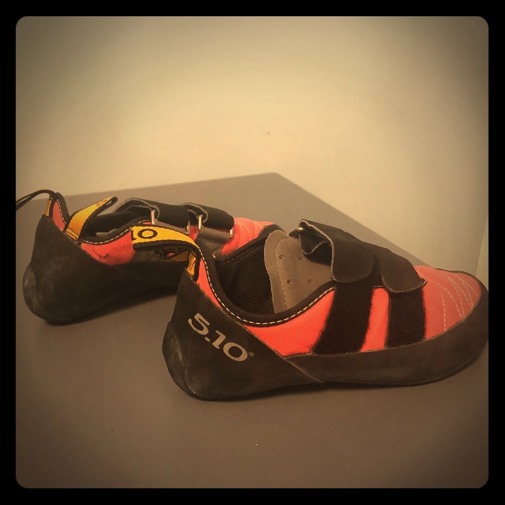 5.10 Coyote Women’s Climbing Shoe, Size 37, 7, 6